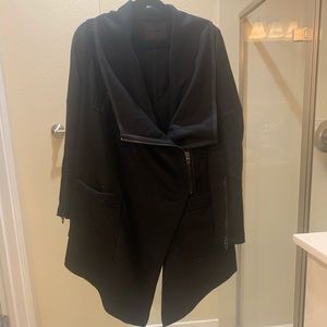 Black drape with optional zip coat